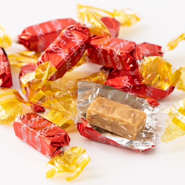 フラット缶入りアーモンドスカッチ